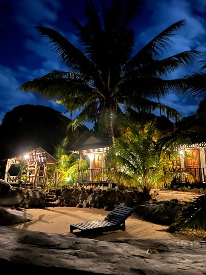 Beach House Kampung Genting Exterior foto