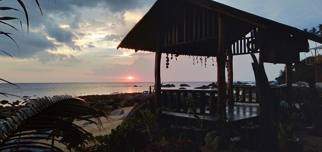 Beach House Kampung Genting Exterior foto